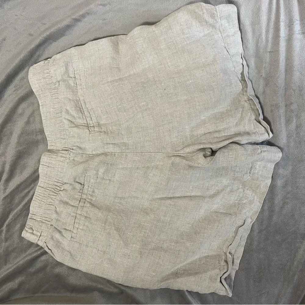 Athleta Gray Bermuda Shorts Relaxed Fit
